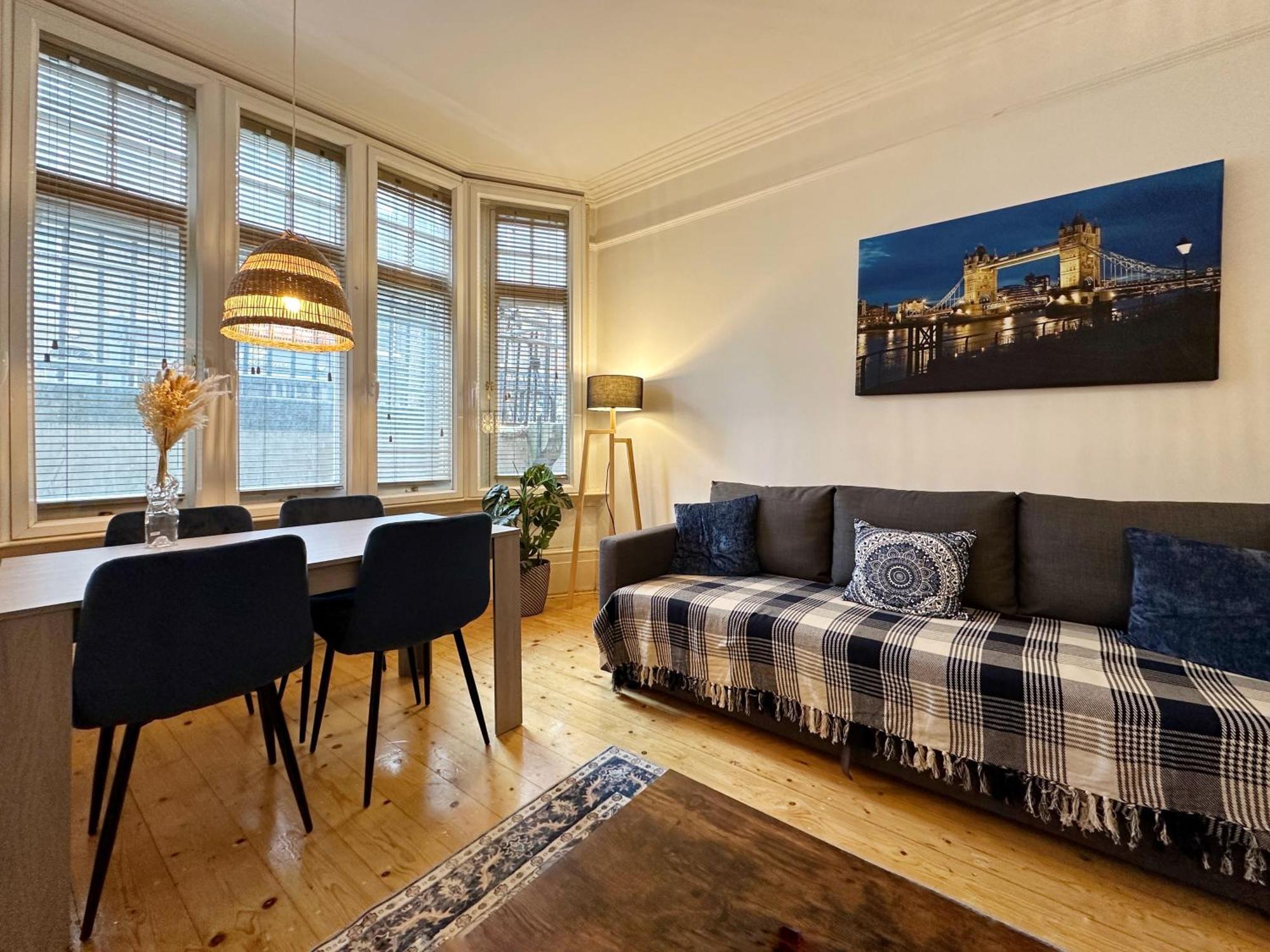 Oliver'S Place In Holborn - 2 Double Beds, 1 Sofa Bed, Great Location Apartment Лондон Екстериор снимка