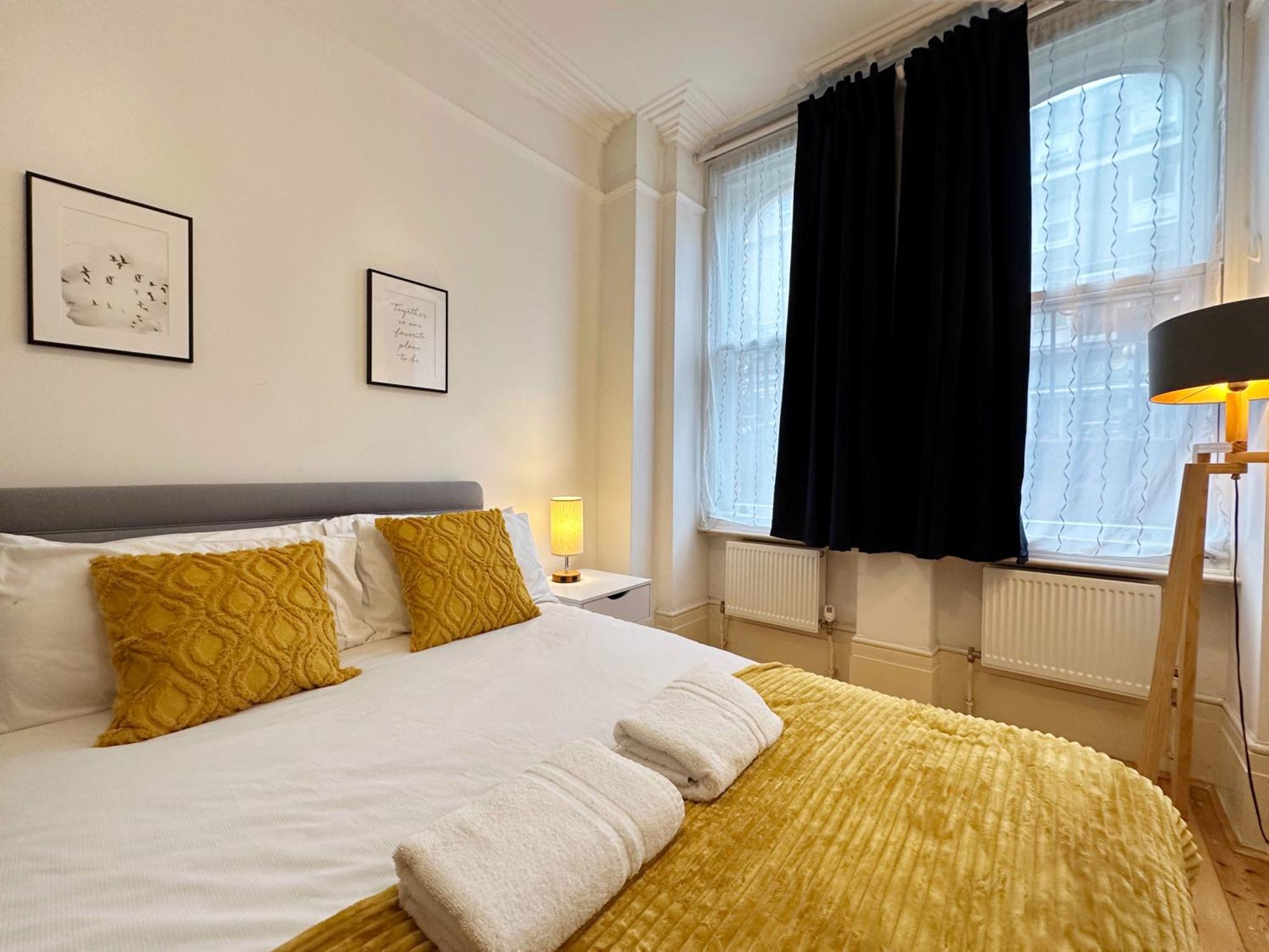 Oliver'S Place In Holborn - 2 Double Beds, 1 Sofa Bed, Great Location Apartment Лондон Екстериор снимка