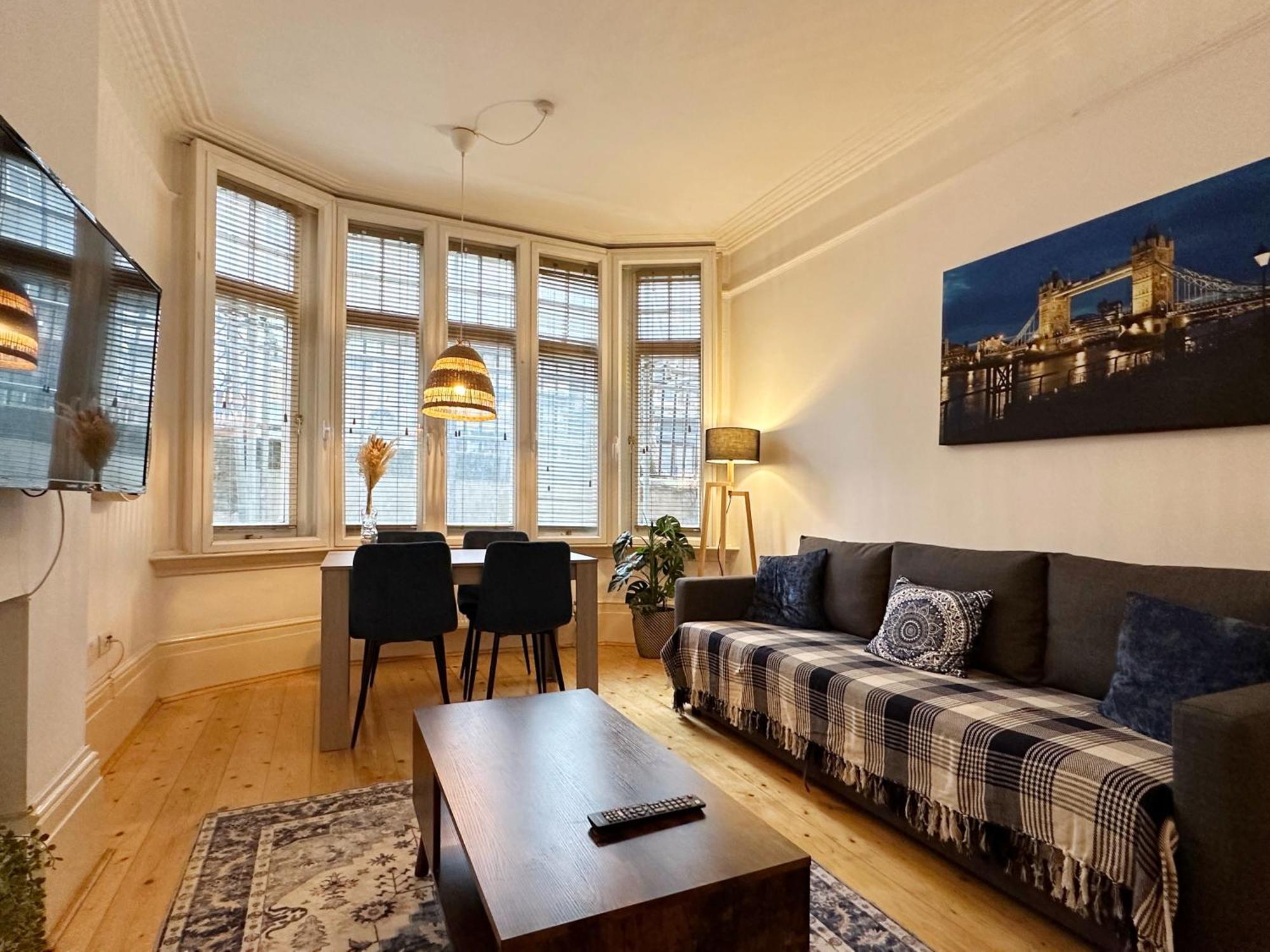 Oliver'S Place In Holborn - 2 Double Beds, 1 Sofa Bed, Great Location Apartment Лондон Екстериор снимка