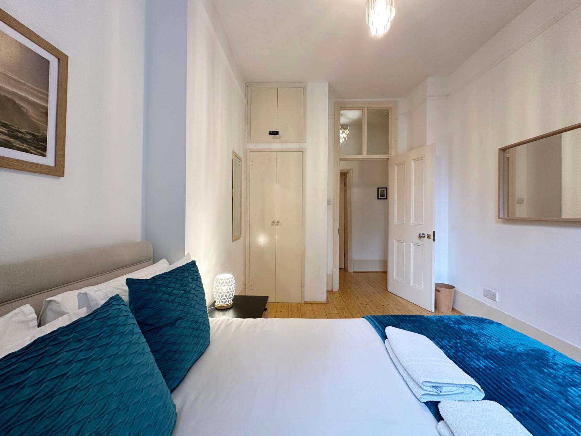 Oliver'S Place In Holborn - 2 Double Beds, 1 Sofa Bed, Great Location Apartment Лондон Екстериор снимка